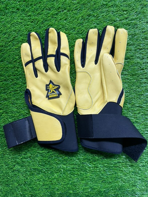 batting gloves